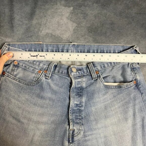 Levis 501 Jeans Men's Size 34x32 Straight Button Fly Red Tab Blue Fits 34x28 - Picture 2 of 15